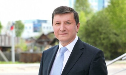 Мэр Югорска уходит в отставку после 18 лет работы‍