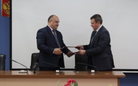 Банк «Открытие» подписал соглашение о сотрудничестве с муниципальными образованиями Югры