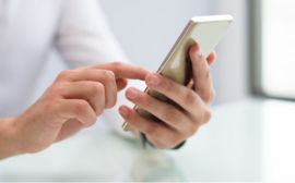 Югорчане не спешат отказываться от WhatsApp*