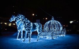 Сургут украсят к Новому году за 3 млн рублей