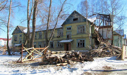 В Сургутском районе Югры более 600 семей переселили из аварийных домов
