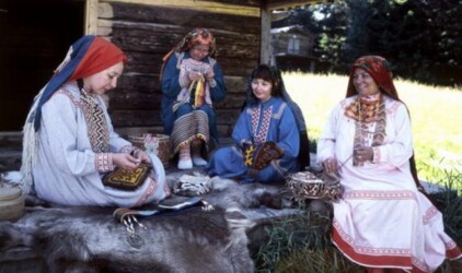 Югра планирует удвоить число туристов по этно-маршруту к 2021‍
