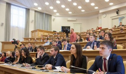 Представителем губернатора Югры в Молодёжной палате стала Анна Колычева