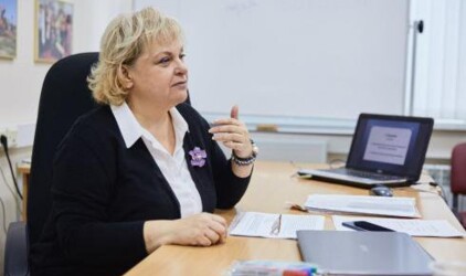 В Югре стали обучать предпринимательству через интернет