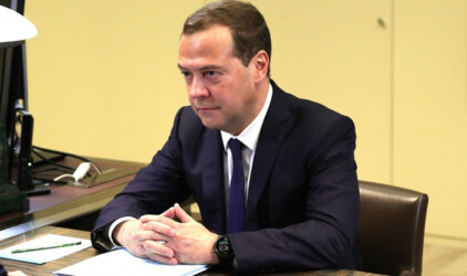 Медведев назвал главные условия сохранения транзита газа через Украину