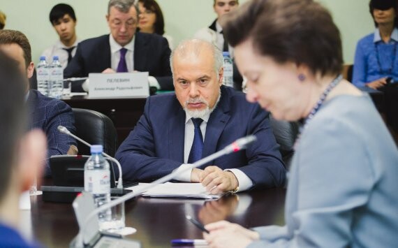 Наталья Комарова введёт контроль над приватизацией муниципальных предприятий в Югре